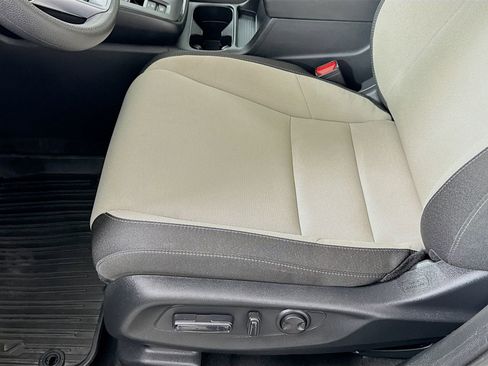 Used 2026 Honda CR-V EX image 12