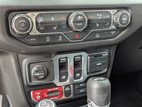 New 2026 Jeep Wrangler Sport AWD/4WD image 32