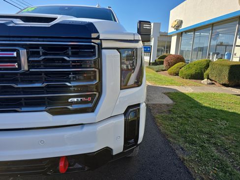New 2026 GMC Sierra 2500 AT4 image 10