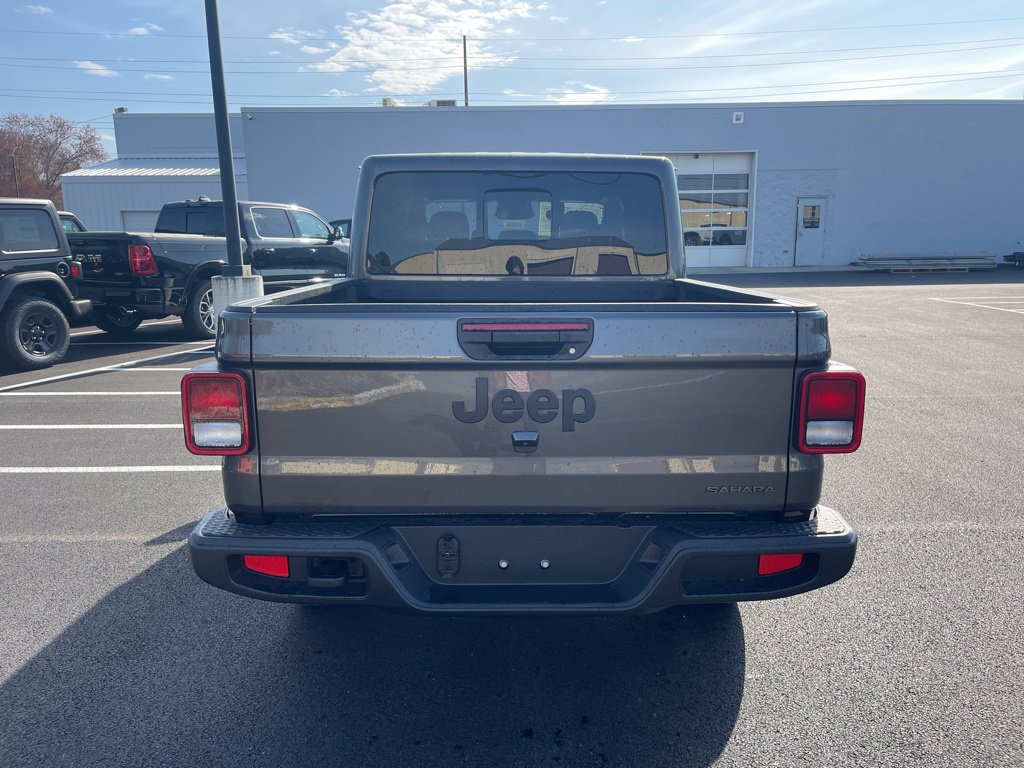 New 2026 Jeep Gladiator Sport AWD/4WD image 5