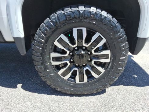 Certified 2024 GMC Sierra 2500 Denali Ultimate AWD/4WD image 14