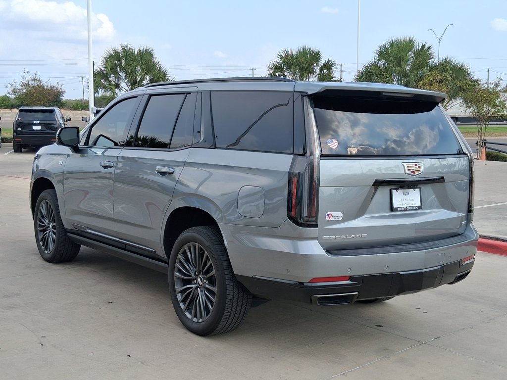 Used 2026 Cadillac Escalade Platinum Sport w/ LPO, Floor Liner Package RWD image 4