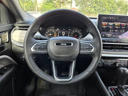 Used 2025 Jeep Compass Limited AWD/4WD image 22