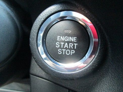 Used 2021 Subaru Forester Touring image 27