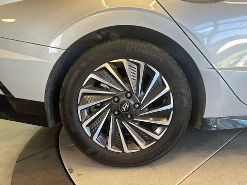 Used 2024 Hyundai Sonata SEL FWD image 25