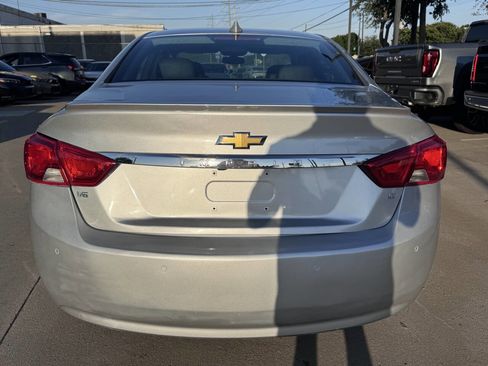 Used 2015 Chevrolet Impala LT w/ Convenience Package FWD image 5