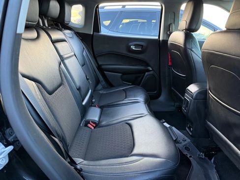 Used 2017 Jeep Compass Latitude w/ Popular Equipment Group image 20