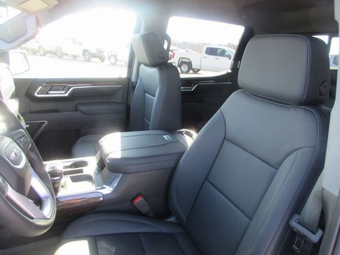 New 2026 GMC Sierra 1500 Elevation w/ Elevation Premium Package image 14