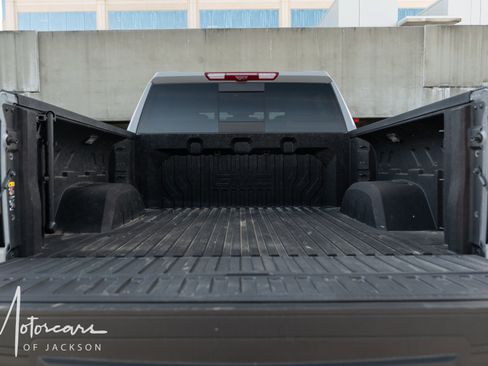 Used 2025 GMC Sierra 1500 AT4 w/ AT4 Premium Package image 26