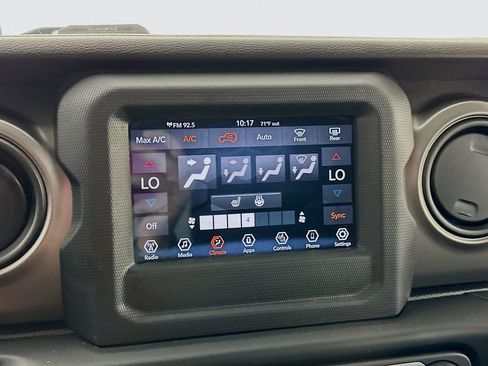 Used 2021 Jeep Wrangler Unlimited Sport image 21