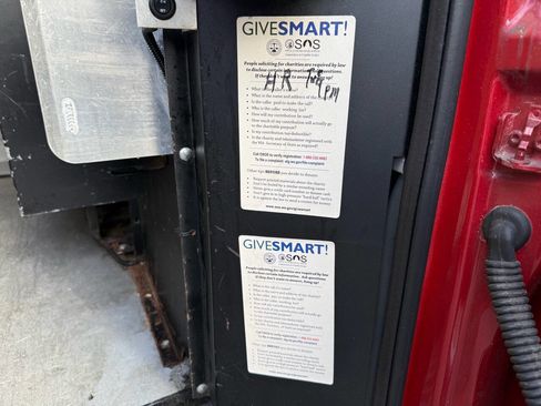 Used 2005 Ford E-350 and Econoline 350 Extended Super Duty image 41