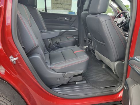 New 2026 Chevrolet Traverse RS FWD image 32