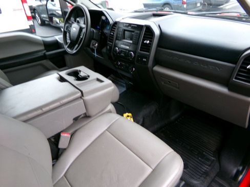 Used 2017 Ford F450 XL image 15