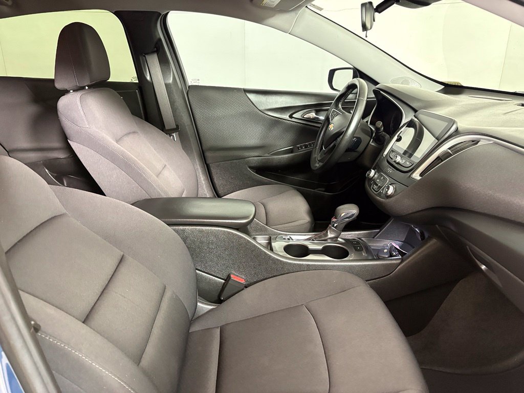 Used 2024 Chevrolet Malibu RS FWD image 14
