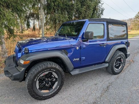 Used 2018 Jeep Wrangler Sport image 10