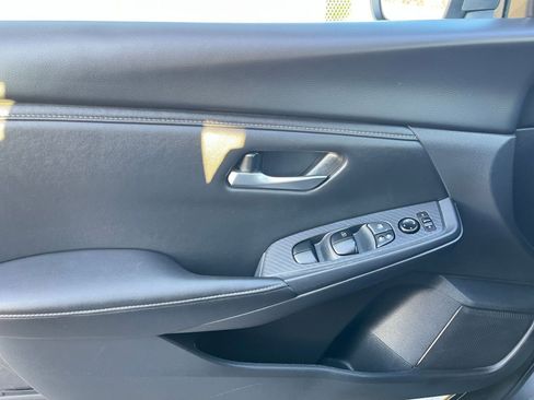 Used 2025 Nissan Sentra SV image 20