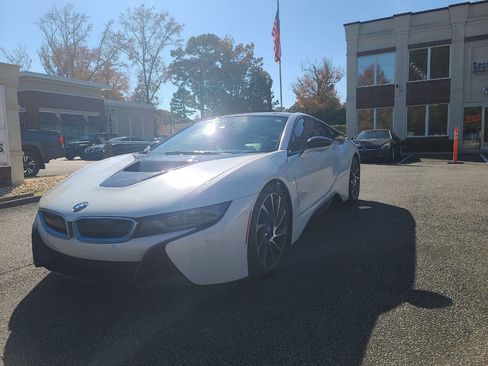 Used 2016 BMW i8 image 3
