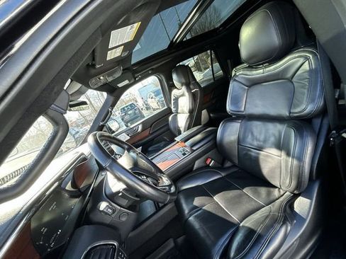 Used 2020 Lincoln Navigator L Reserve w/ Luxury Package image 15
