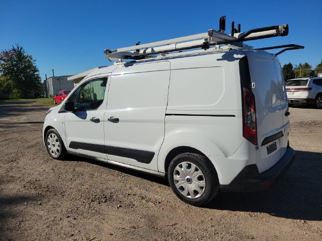 Used 2023 Ford Transit Connect XLT FWD image 4