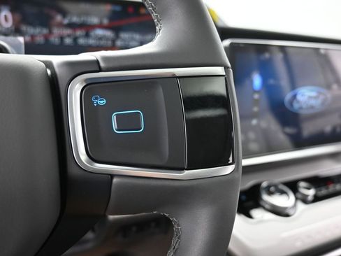 New 2026 Ford Expedition Active RWD image 19