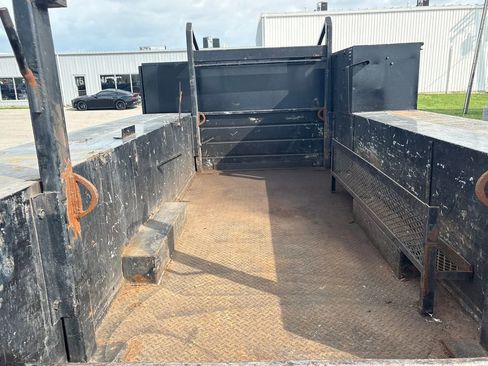 Used 2018 RAM 5500 Tradesman w/ Power & Remote Entry Group RWD image 11