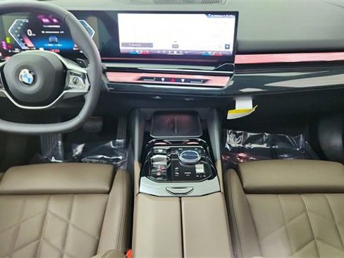 Used 2025 BMW 540i xDrive 540i xDrive image 86
