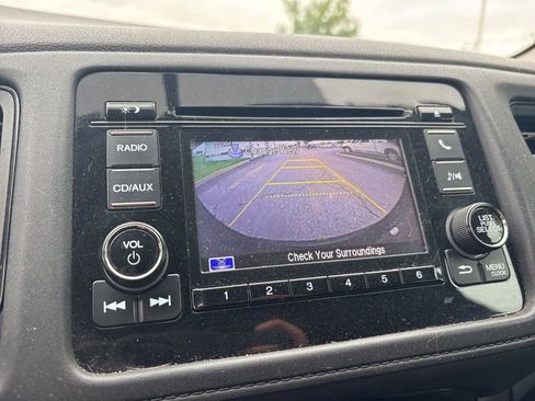 Used 2016 Honda HR-V LX image 22