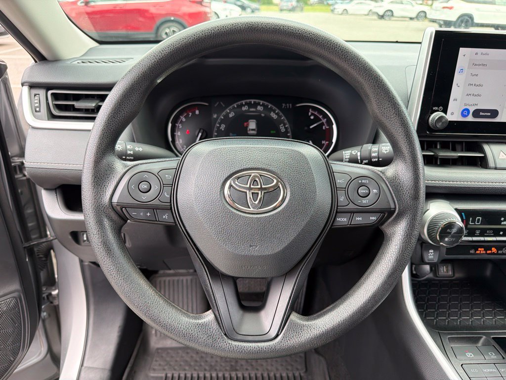 Used 2024 Toyota RAV4 XLE AWD/4WD image 15