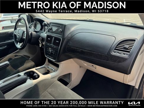Used 2012 Dodge Grand Caravan Crew FWD image 32