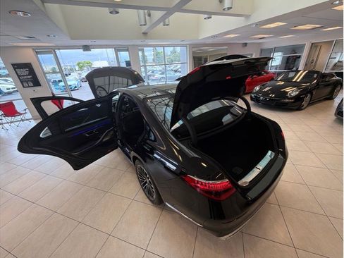 Used 2024 Mercedes-Benz S 580 4MATIC Sedan image 42