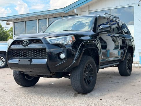 Used 2016 Toyota 4Runner SR5 AWD/4WD image 7