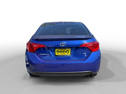 Used 2018 Toyota Corolla SE FWD image 4