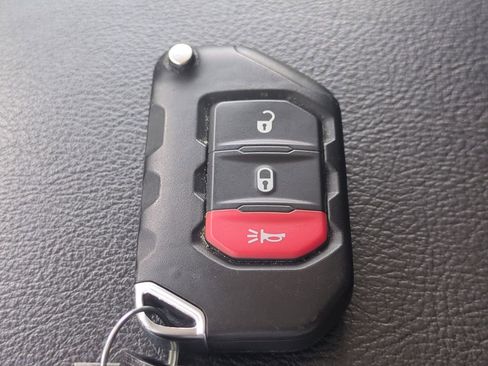 Used 2025 Jeep Wrangler Unlimited Sport S 4xe image 30