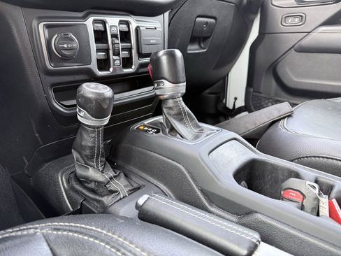 Used 2021 Jeep Wrangler Unlimited Sahara w/ Cold Weather Group image 20