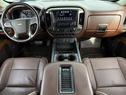 Used 2017 Chevrolet Silverado 1500 High Country image 10