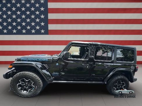 Used 2023 Jeep Wrangler Unlimited Rubicon 4xe w/ Cold Weather Group AWD/4WD image 3