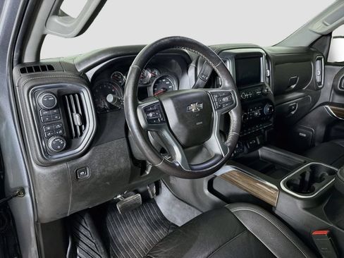 Used 2021 Chevrolet Silverado 1500 LT Trail Boss w/ Convenience Package II AWD/4WD image 9