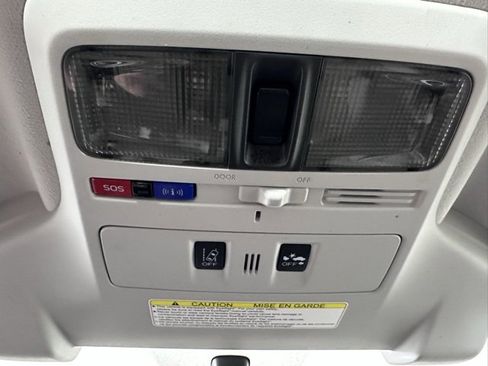 Used 2018 Subaru Forester 2.5i Premium image 31