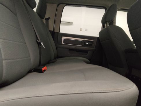 Used 2020 RAM 1500 Classic SLT RWD image 19