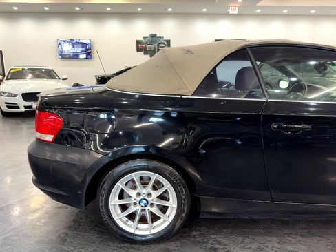 Used 2011 BMW 128i Convertible image 13
