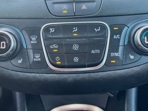Used 2024 Chevrolet Malibu LT FWD image 19