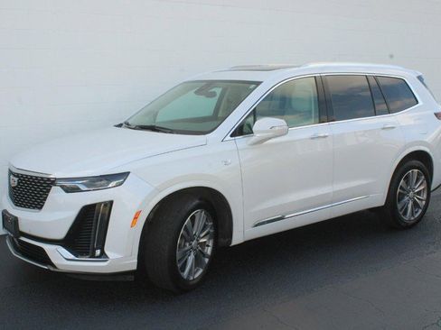 Certified 2024 Cadillac XT6 Premium Luxury image 15