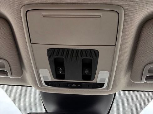 Used 2023 Honda Pilot Elite image 39