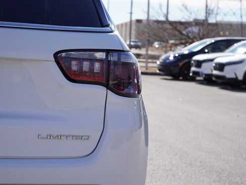 Used 2022 Jeep Compass Limited image 7