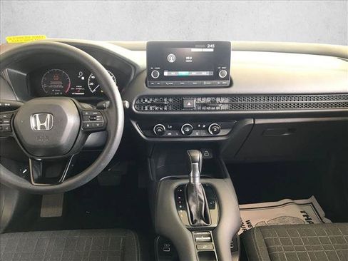 Used 2023 Honda HR-V LX image 17