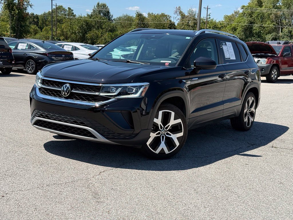 Used 2022 Volkswagen Taos SEL AWD/4WD image 3