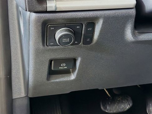 Used 2025 Ford Expedition Max Active image 29