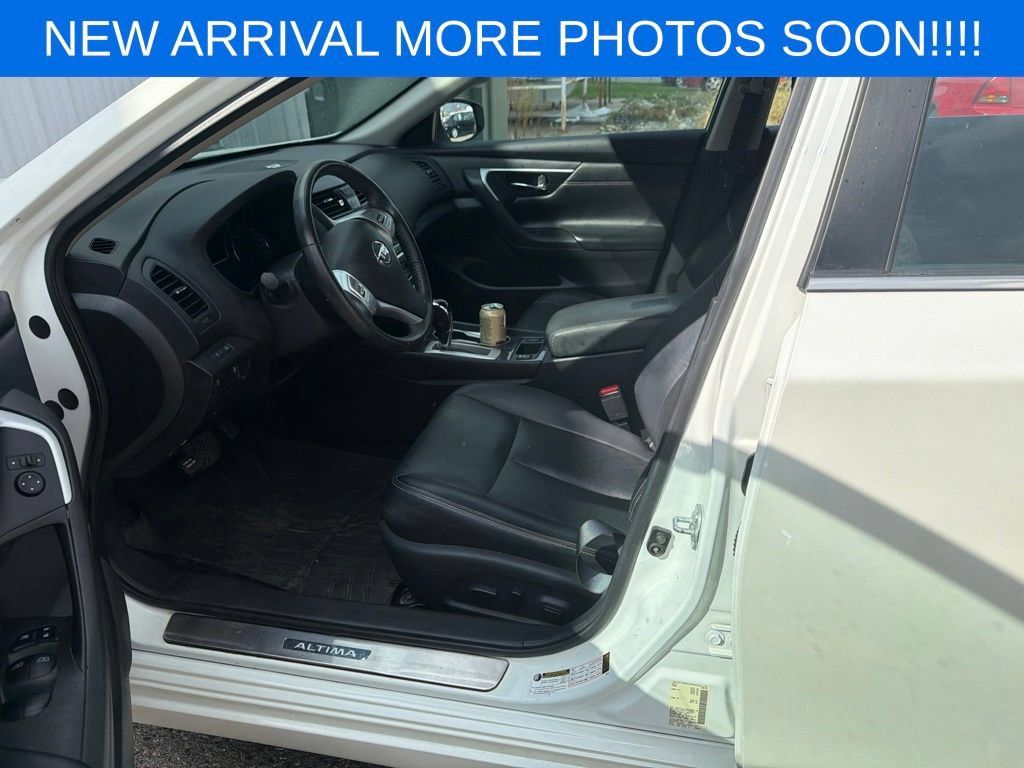 Used 2016 Nissan Altima 2.5 SL w/ Moonroof Package FWD image 11