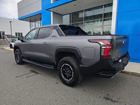 Used 2026 Chevrolet Silverado EV Trail Boss AWD/4WD image 5