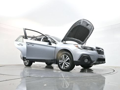 Used 2019 Subaru Outback 3.6R Limited w/ Popular Package #2 AWD/4WD image 56
